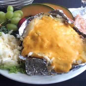 The Quarterdeck Seafood Restaurant Closed 29 Photos 25 Reviews Photo Of The Quarterdeck Seafood Restaurant Portsmouth Va United States Crab Stuffed