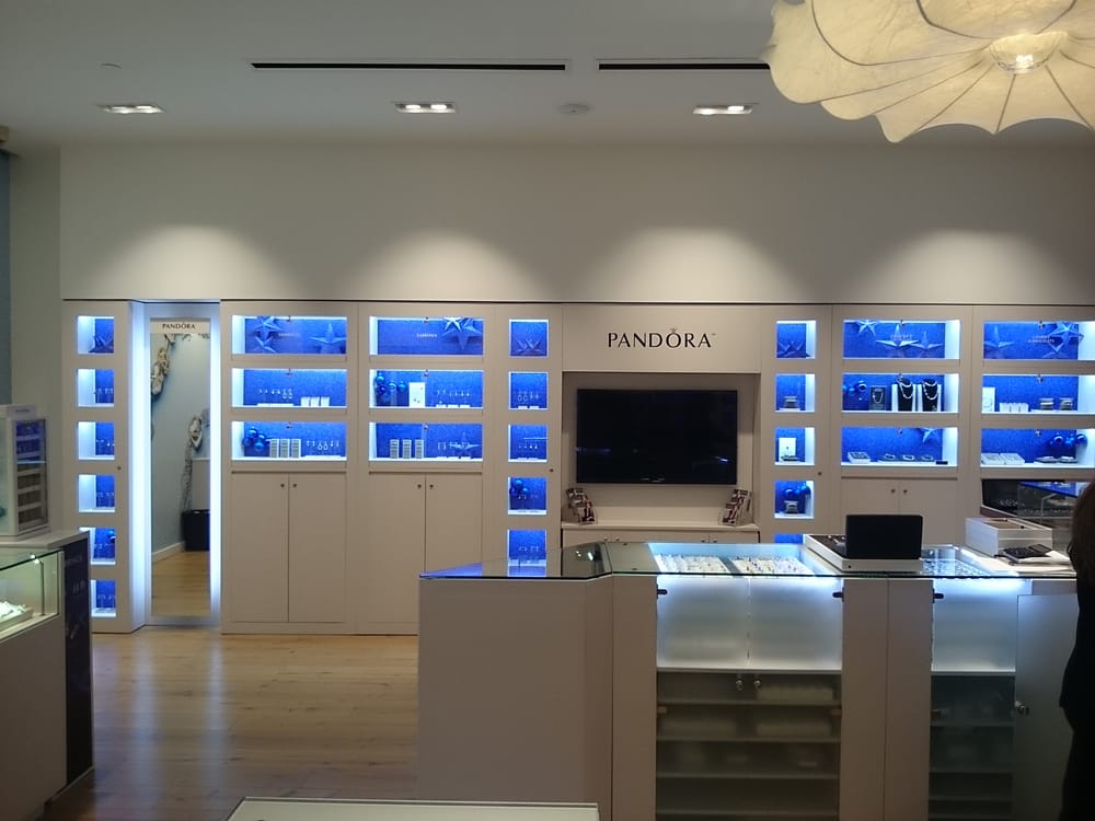 The Pandora Store 11 Reviews Jewelry 366 W Hillcrest Dr, Thousand