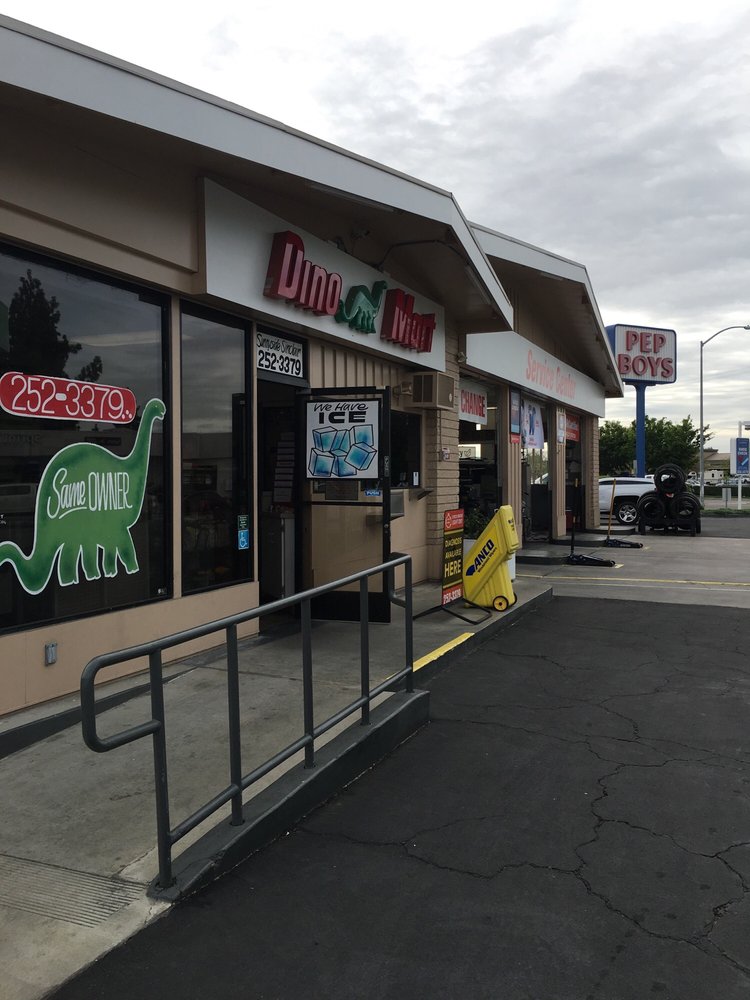 Sunnyside Sinclair Auto Repair Gas Stations 5606 E Kings Canyon Rd