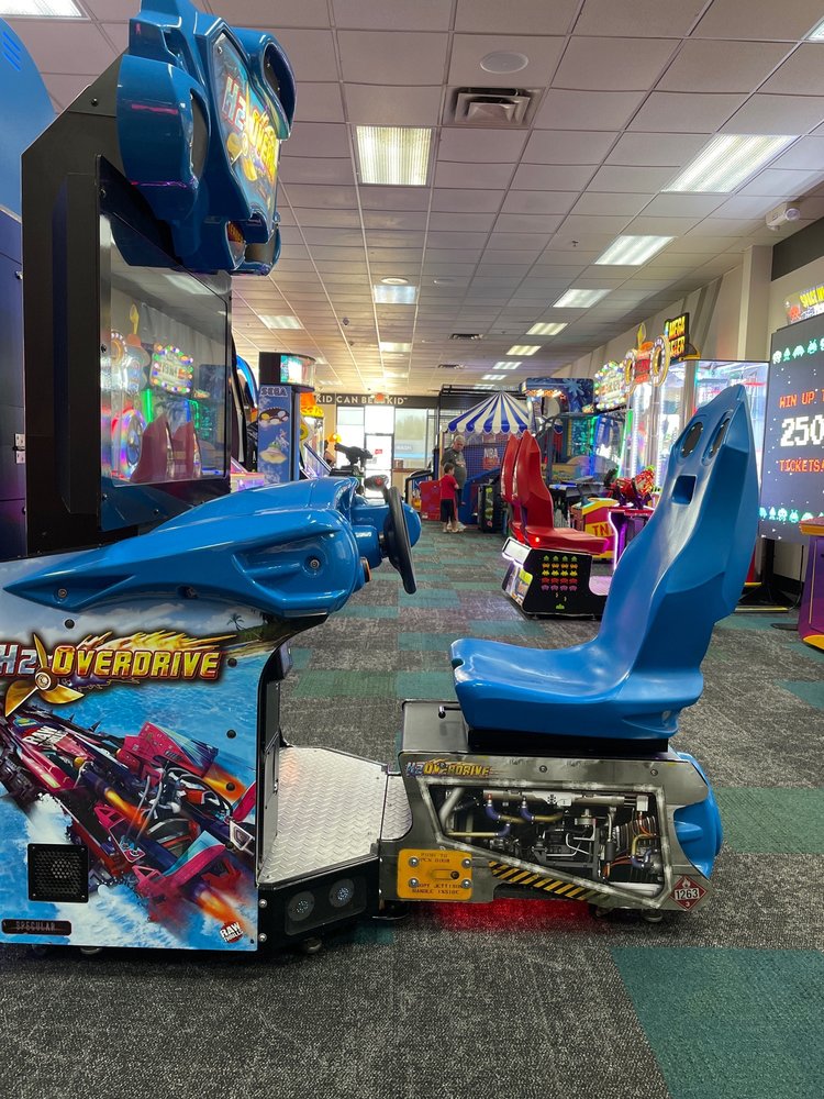 Chuck E. Cheese
