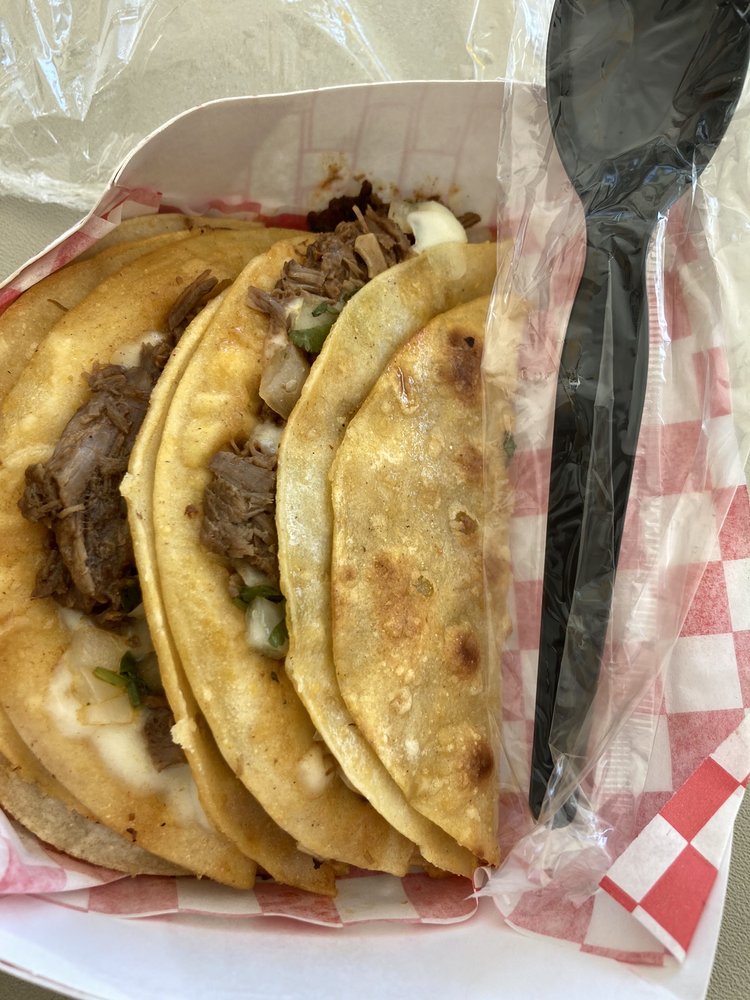 Tortas Y Tacos El Chino