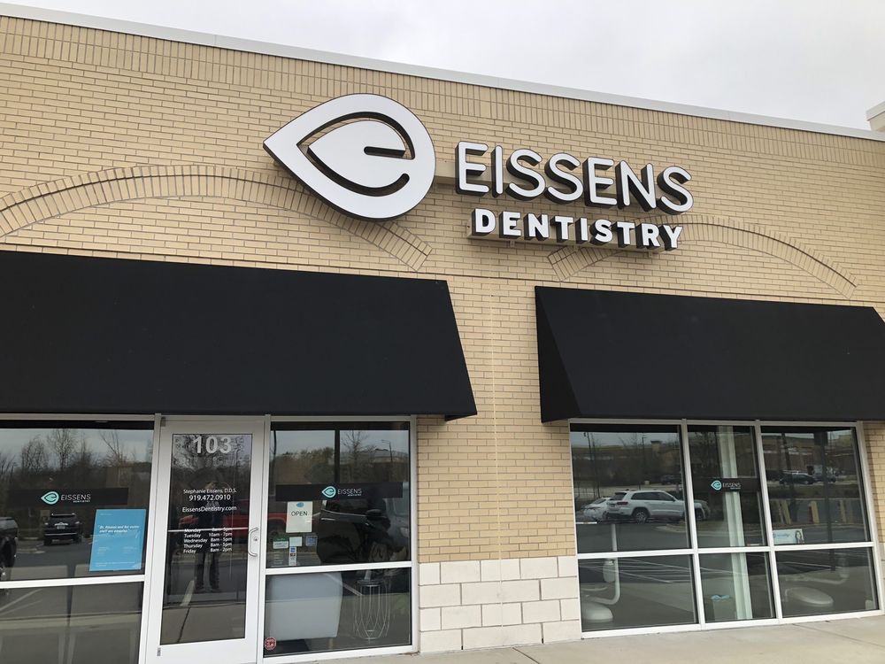 image of business Eissens Dentistry