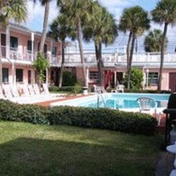 North Sunrise Resort Closed 15 Photos 10 Reviews Hotels Photo Of North Sunrise Resort Clearwater Beach Fl United States Pool Side
