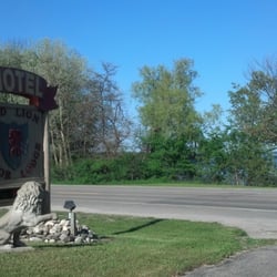 M 22 Inn Suttons Bay Hotels 4290 S West Dr Photo Of M 22 Inn Suttons Bay Mi United States