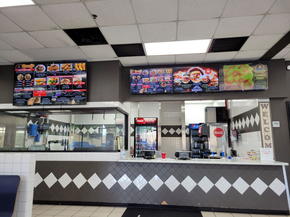 Mama D's Chicken and Waffles