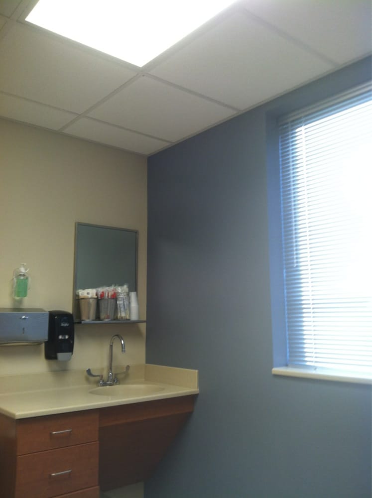 image of business Carle Champaign on Curtis