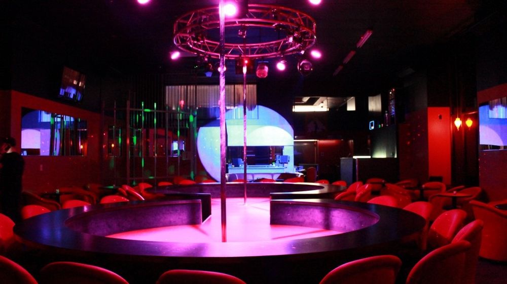 photos for club rouge