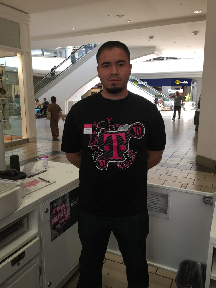t mobile sales associate