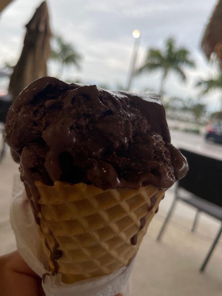 Fresh & Fresh Café Gelato World Fresh & Fresh Café Gelato World