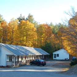 Maple Leaf Motel 17 Photos Hotels 1370 Us Route 9 Schroon Photo Of Maple Leaf Motel Schroon Lake Ny United States Fall Shot