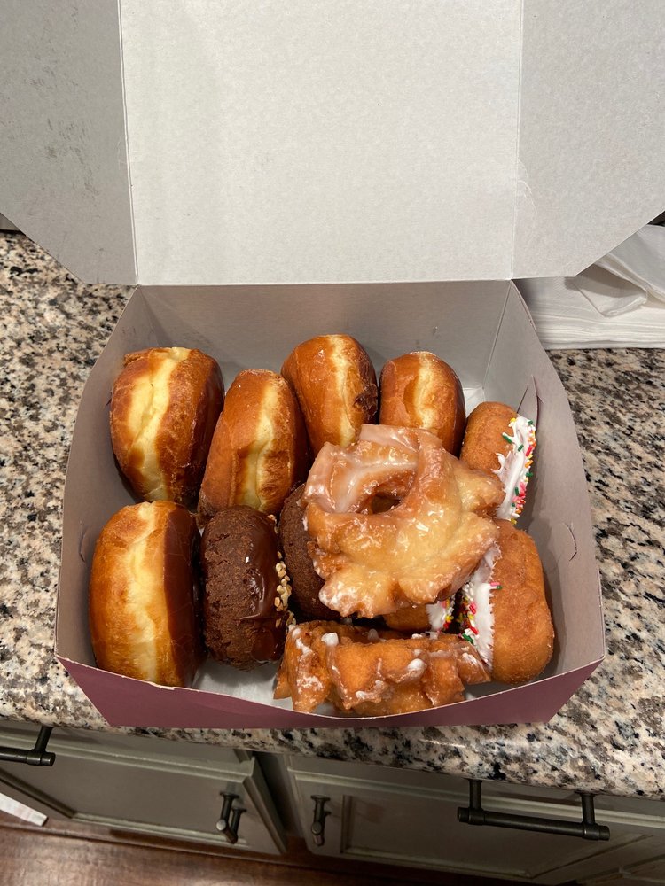 Pam's Donuts & Ice Cream