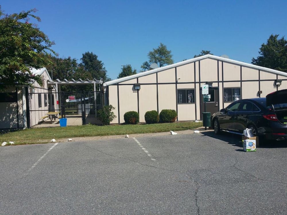 MWRFamily Pet Care Center Pet Boarding/Pet Sitting 5 Range Rd