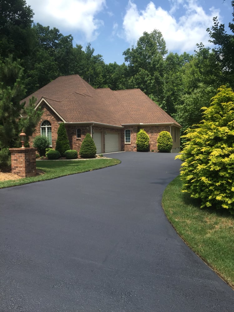 Winberry Blacktop Sealcoating