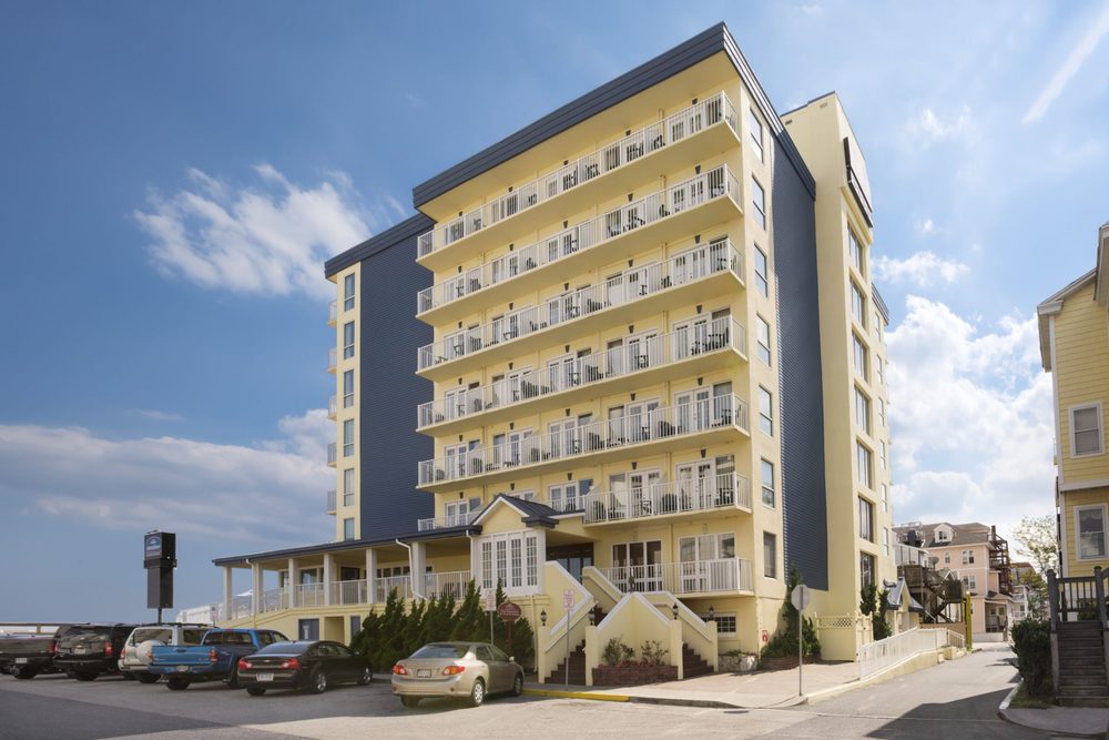 Howard Johnson Plaza Hotel by Wyndham Ocean City Oceanfront 1109