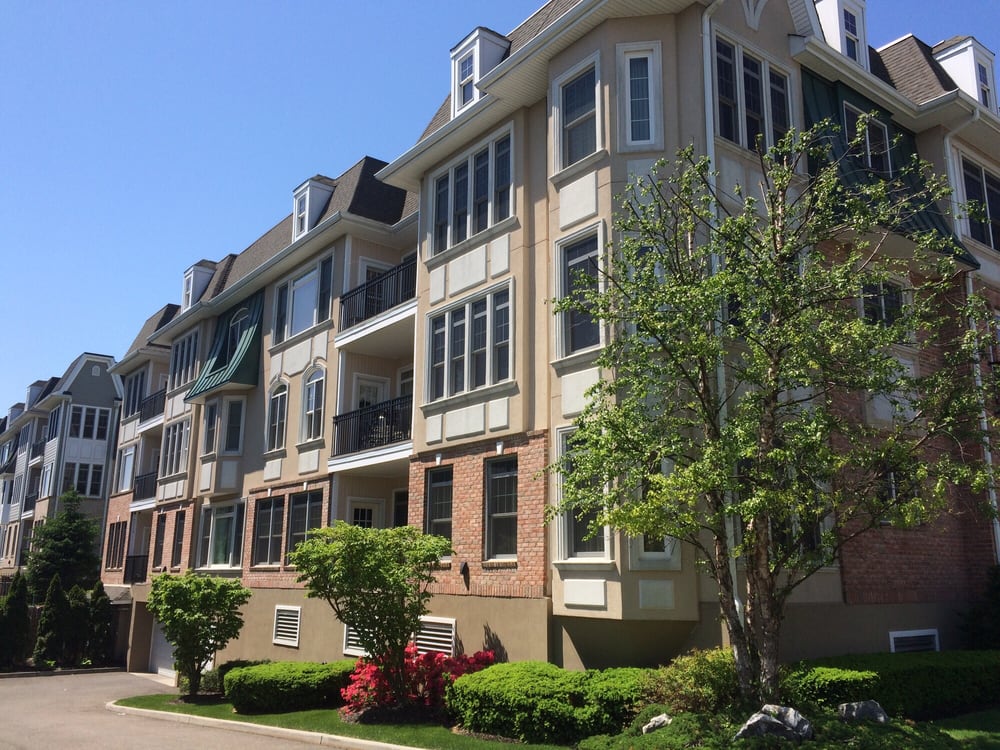 Meadowbrook Pointe Development 308 Roosevelt Way, Westbury, NY