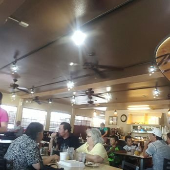 Johnny S Restaurant 93 Photos 158 Reviews American Photo Of Johnny S Restaurant Manteca Ca United States Always A Good Crowd