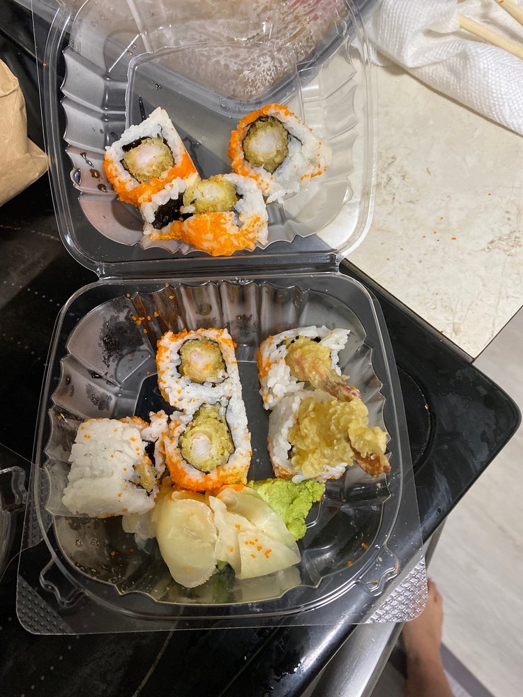 Moon Thai & Japanese Moon Thai & Japanese