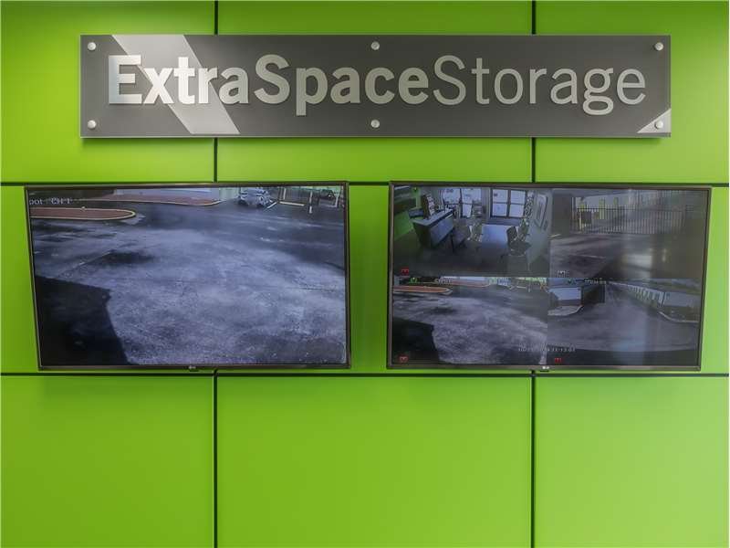 Extra Space Storage