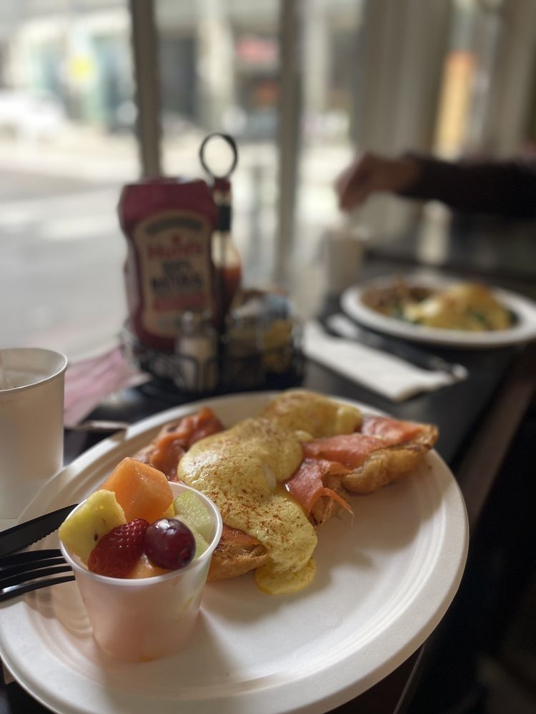 Mo'z Cafe