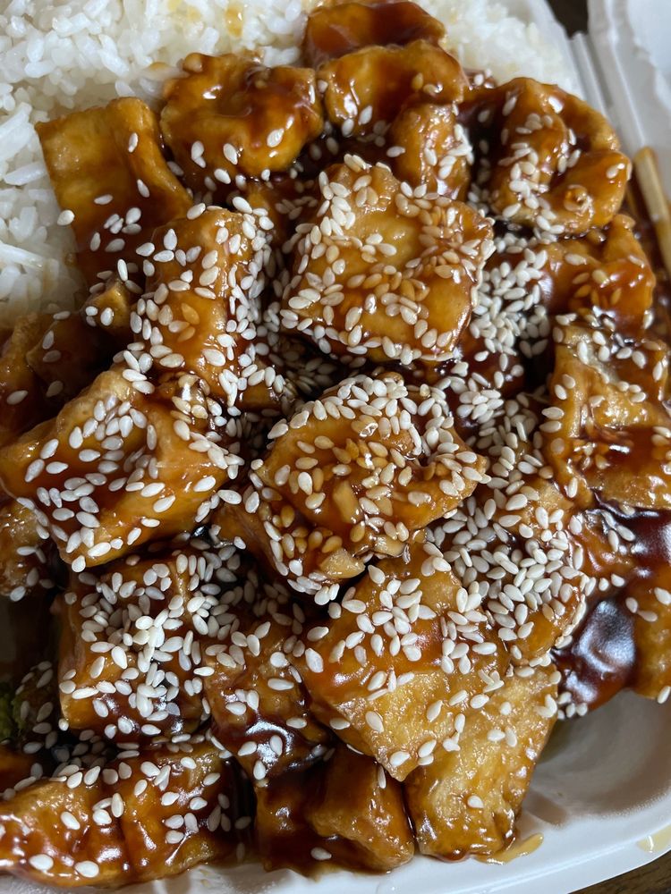 New Golden Dragon Restaurant