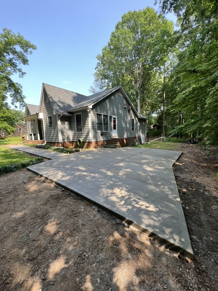 Earnhardt Landscaping & Hardscapes