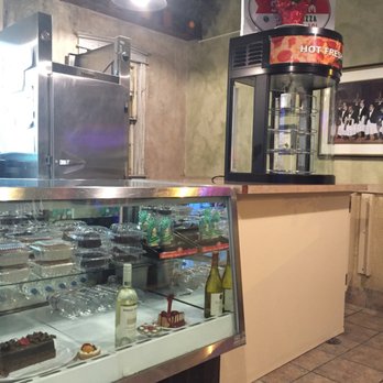 White Cottage Pizza Italian Restaurant Order Food Online 46 Photo Of White Cottage Pizza Italian Restaurant Wood Dale Il United States