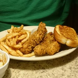 Seasons Pizzeria Pizza 9 S Mechanic Ave Fremont Mi Photo Of Seasons Pizzeria Fremont Mi United States The Fish And Chips