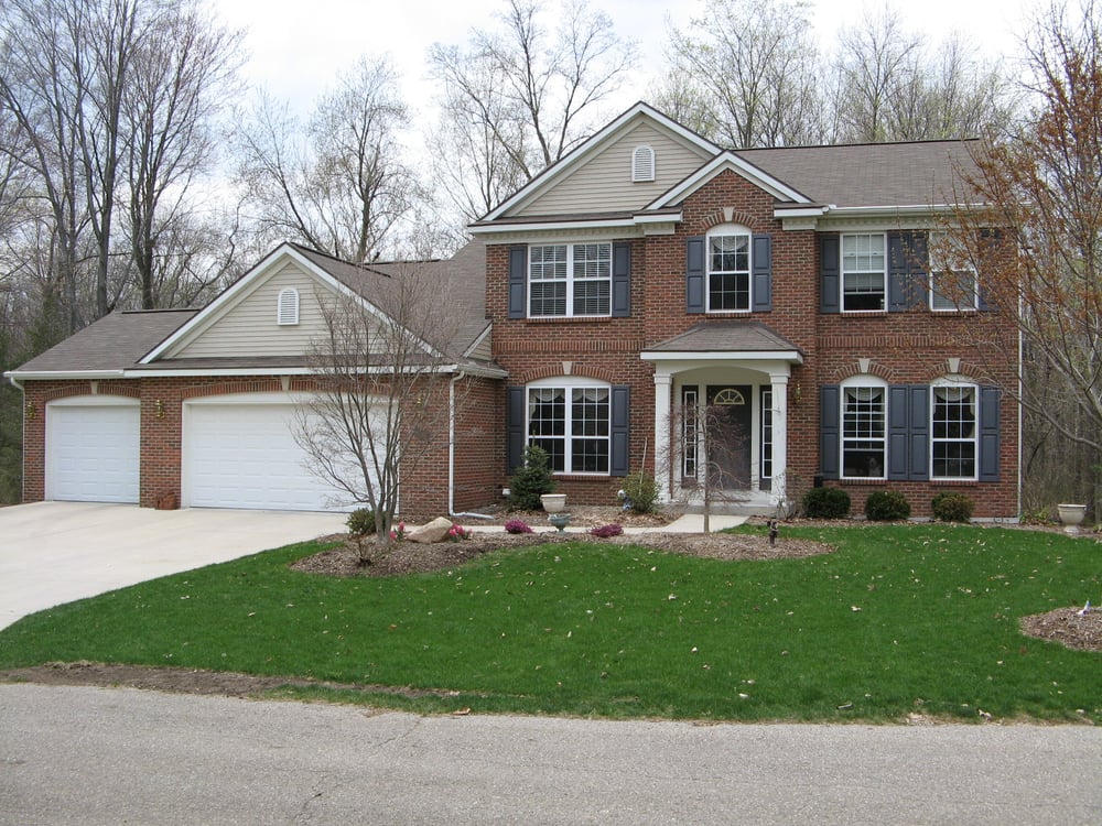 White Trim And Dark Shutters Look Great On This Red Brick Home Yelp Photo Of Certapro Painters Grand Rapids Mi United States