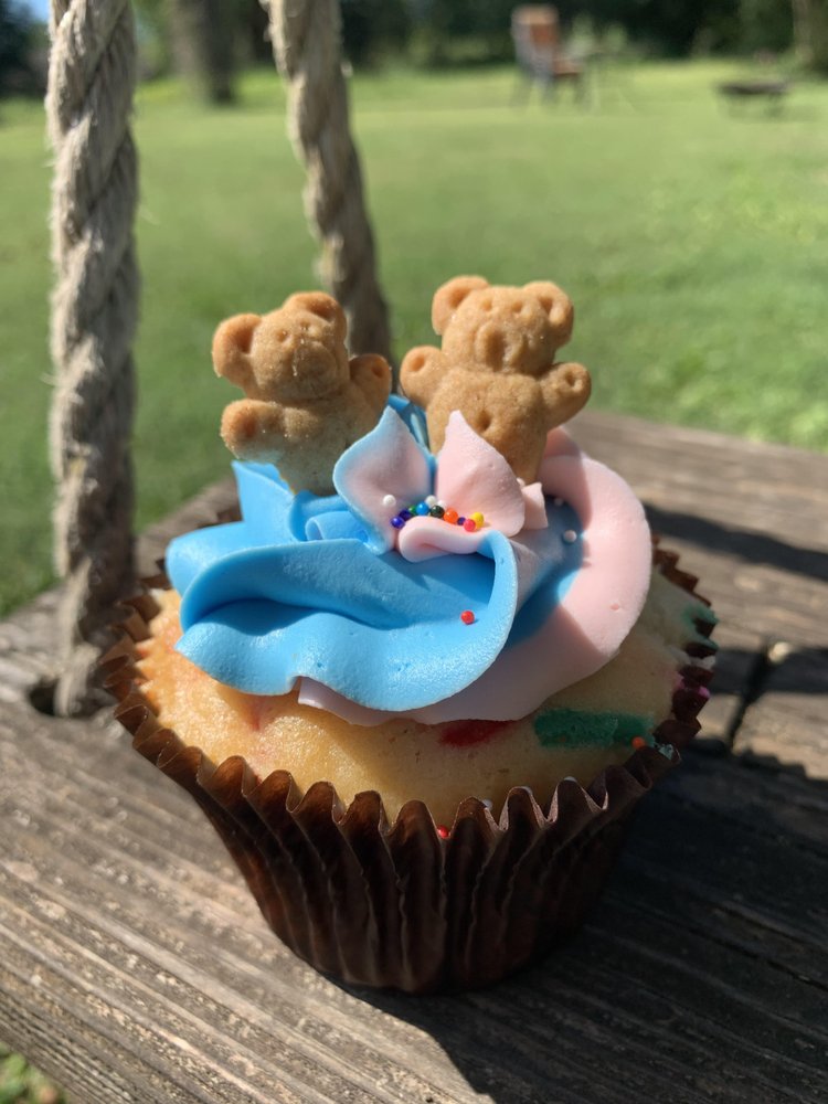 Smallcakes Cupcakery & Creamery