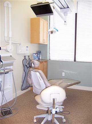 image of business John M Burns, DDS