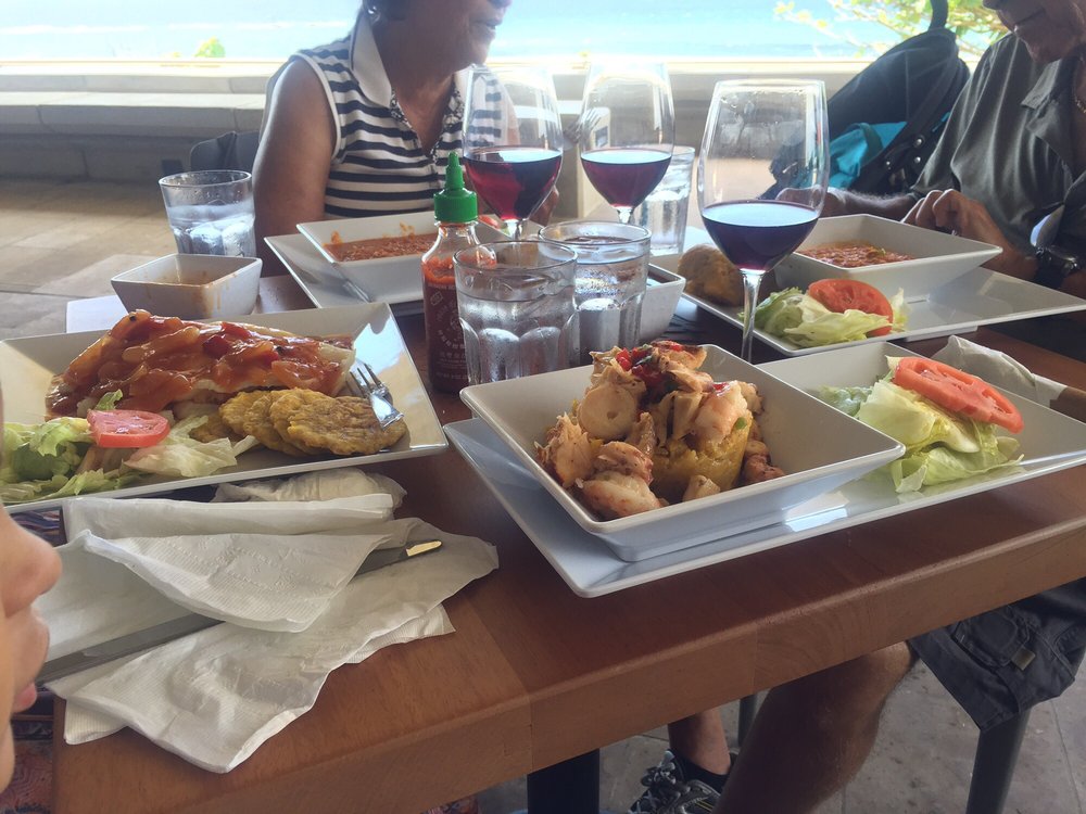 Ladi’s Restaurant 14 Photos Puerto Rican Paseo Caribe S/N, San