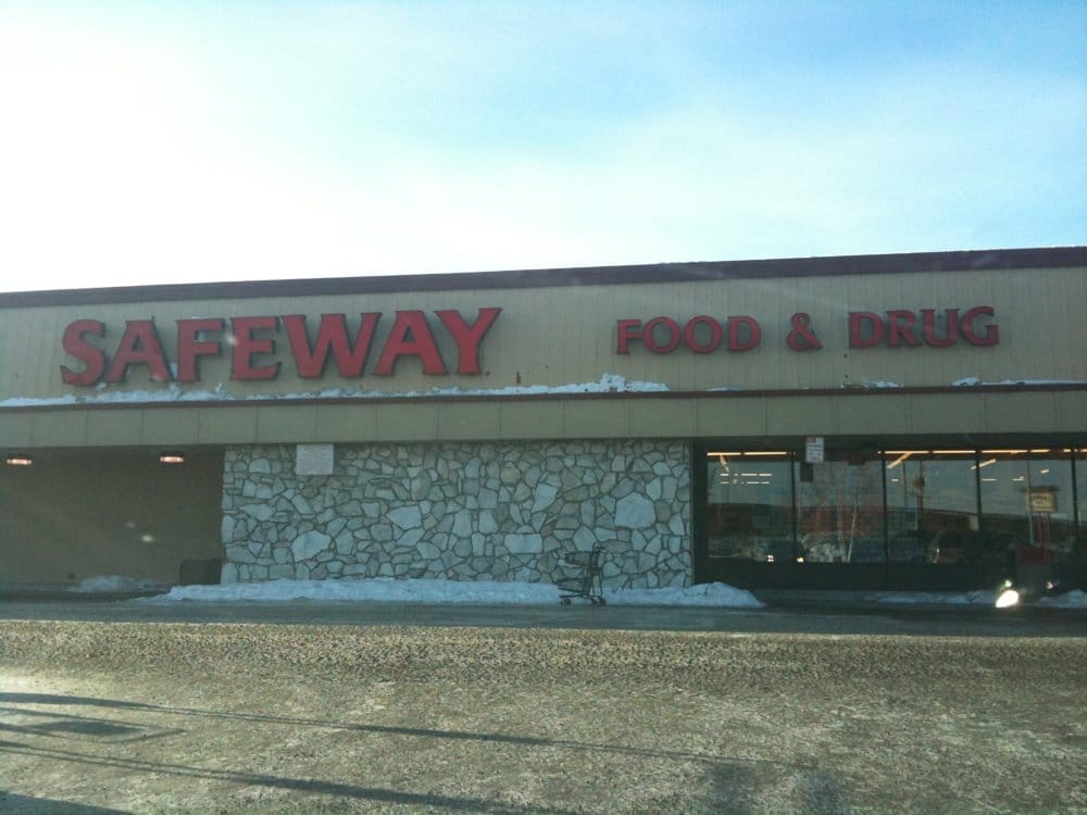 Safeway Grocery 301 N Santa Claus Ln, North Pole, AK Restaurant