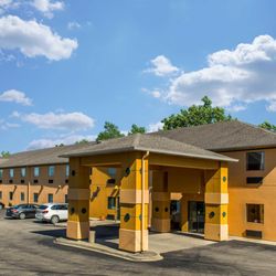 Quality Inn Suites 16 Photos Hotels 4110 State Rd 42 Photo Of Quality Inn Suites Mason Oh United States