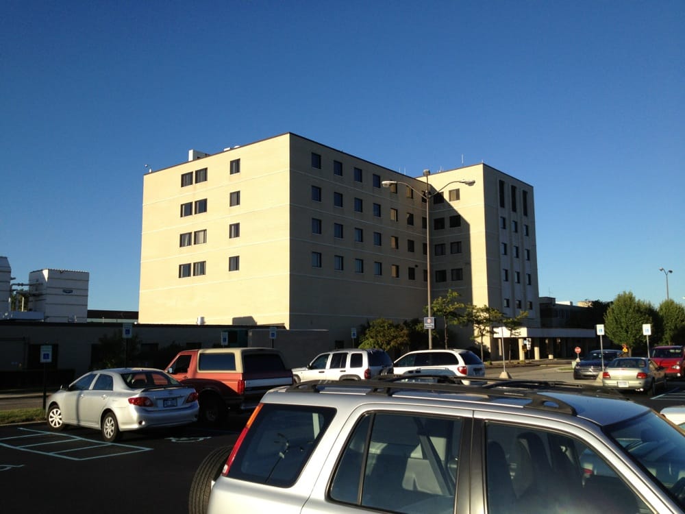 St. John Hospital, Madison Heights 10 Reviews