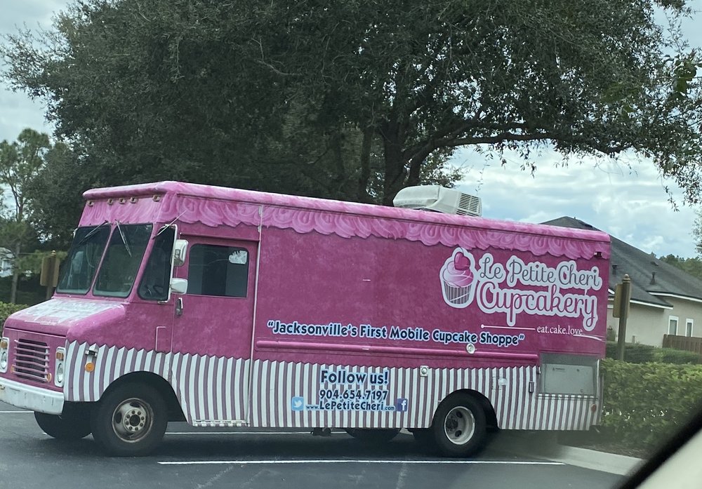 Le Petite Cheri Cupcakery