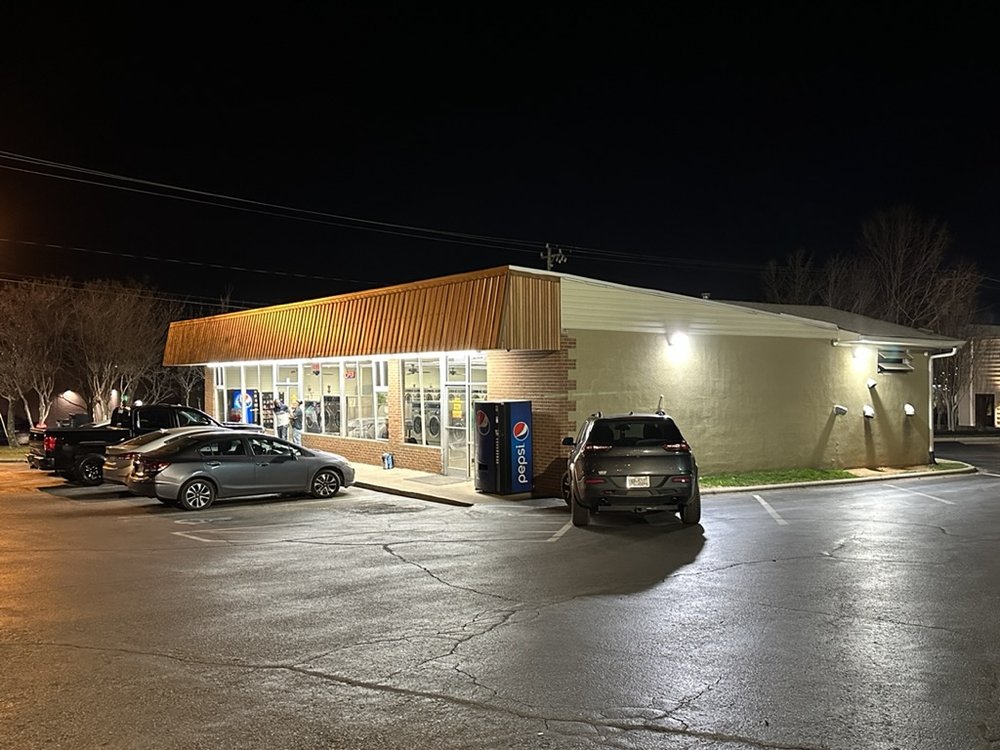 Super Speedwash Laundromat