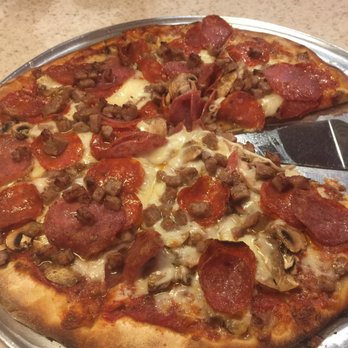 North Beach Pizza Order Food Online 200 Photos 484 Reviews Photo Of North Beach Pizza San Mateo Ca United States Yeah Baby