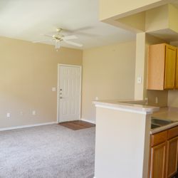 Stonehouse Apartment Homes Apartments 4950 Woodstone Dr San Photo Of Stonehouse Apartment Homes San Antonio Tx United States
