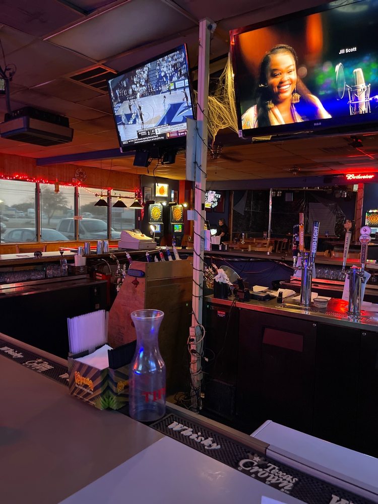 Mugshots Tavern