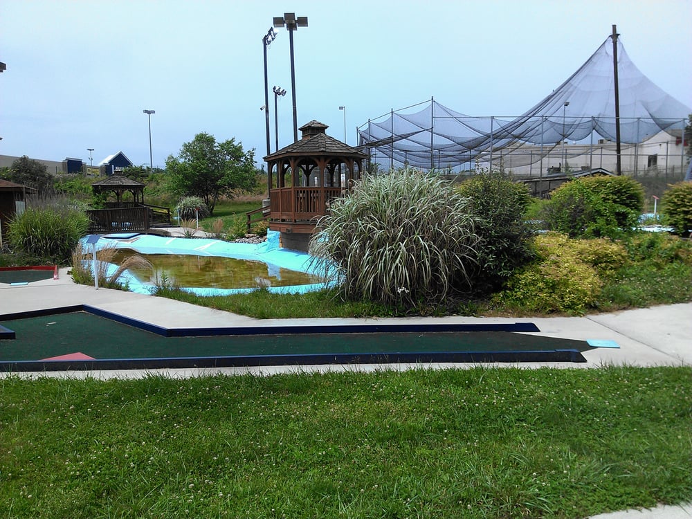 Putt Putt Fun Center CLOSED Mini Golf 416 Constnt Frndshp Blvd