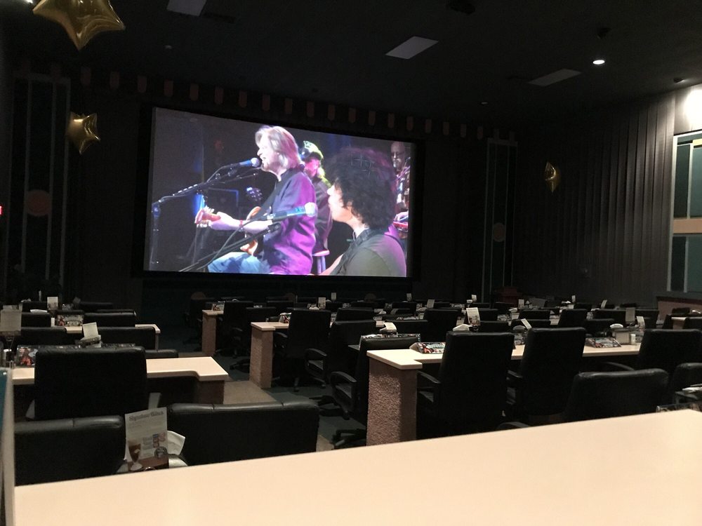 raleighwood cinema grill