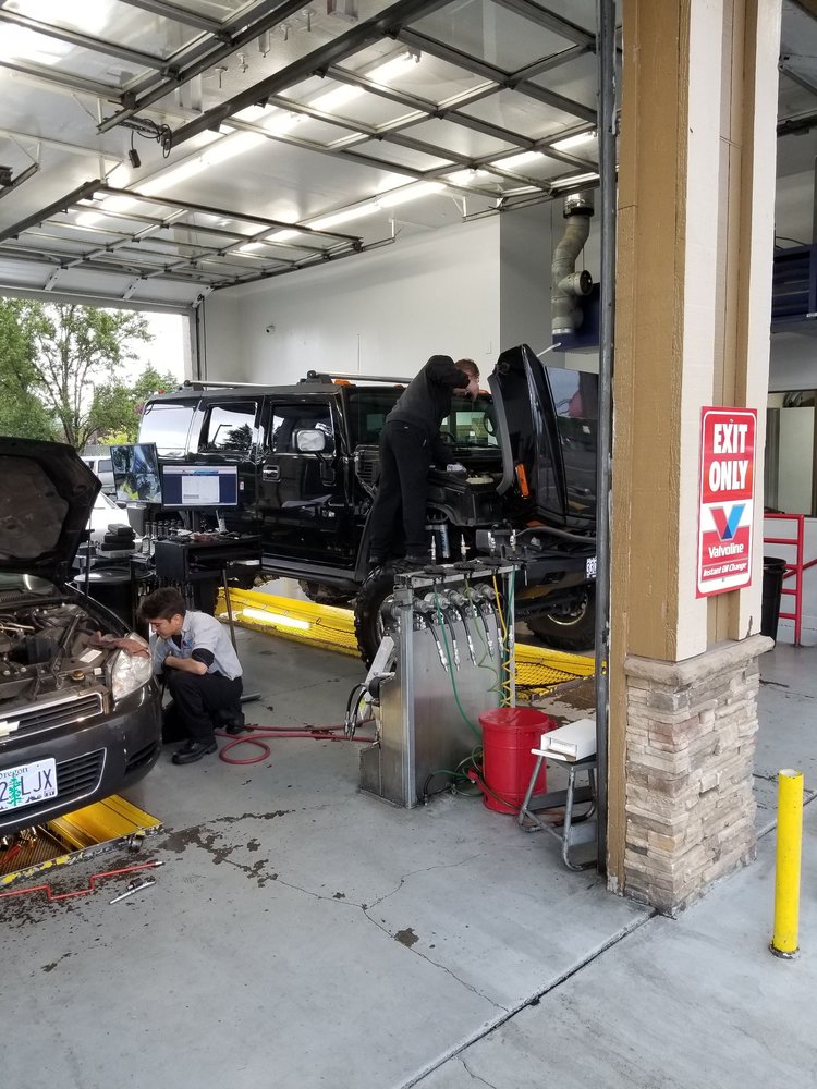 Valvoline Instant Oil Change