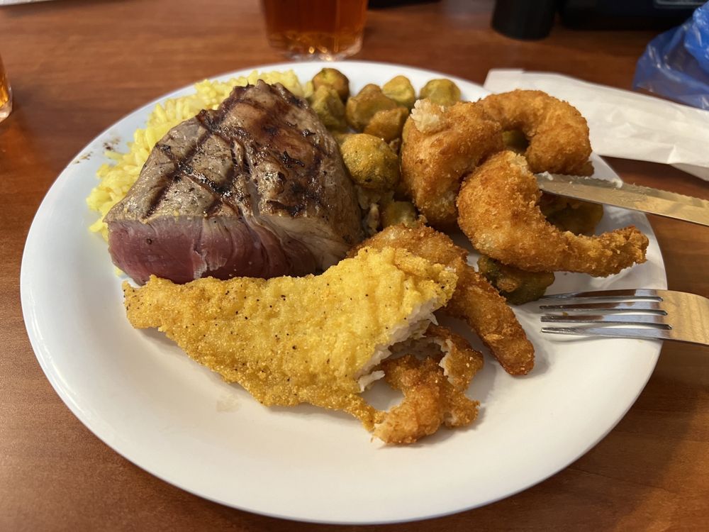 Golden Corral Buffet & Grill