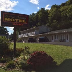 Scenic Valley Motel Hotels 1608 Main St Lansing Ia Phone Photo Of Scenic Valley Motel Lansing Ia United States