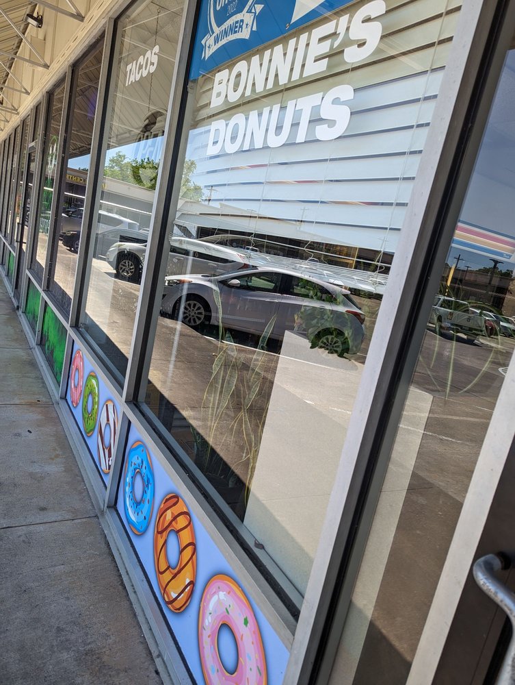 Bonnie's Donuts
