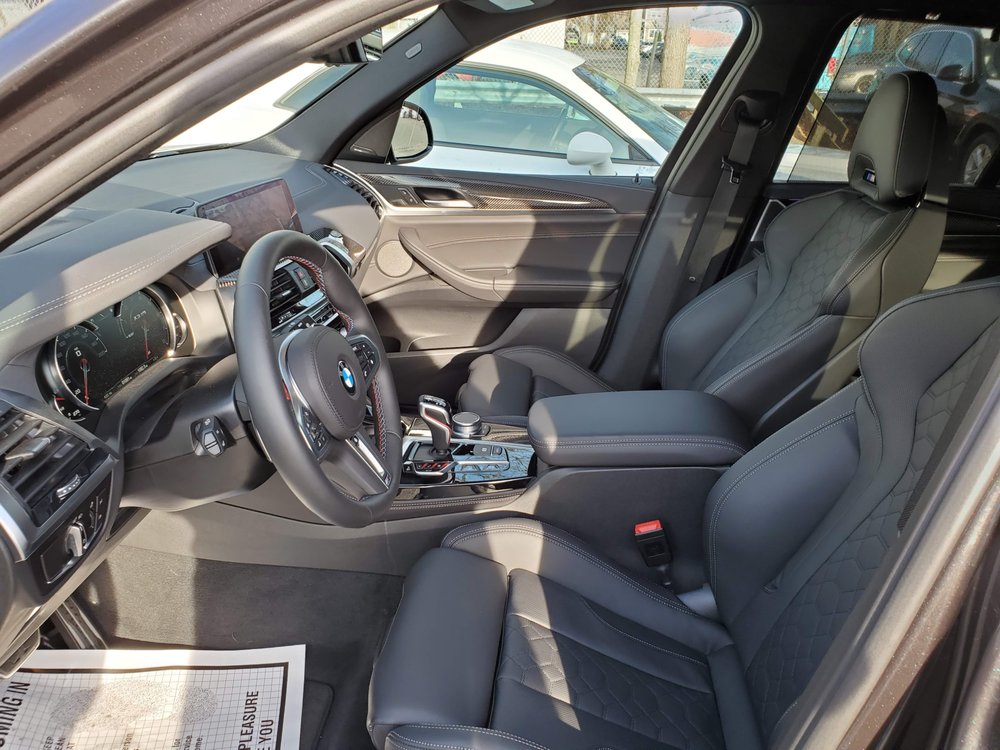 Competition BMW of Smithtown