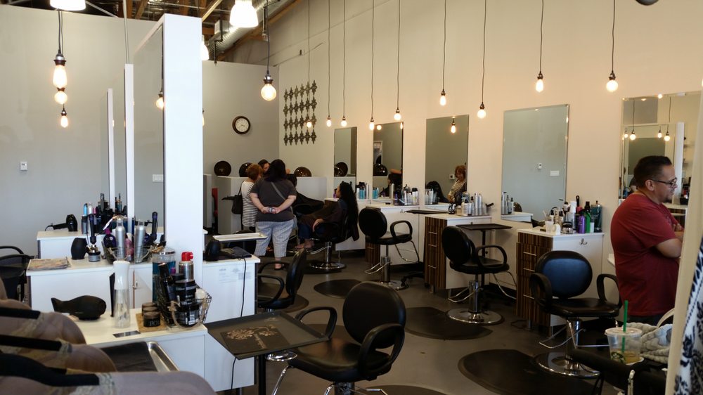Salon Seven