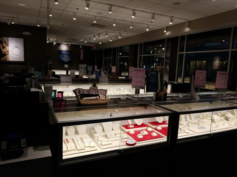 Zales Outlet The Diamond Store Jewelry 1414 Fording Island Rd