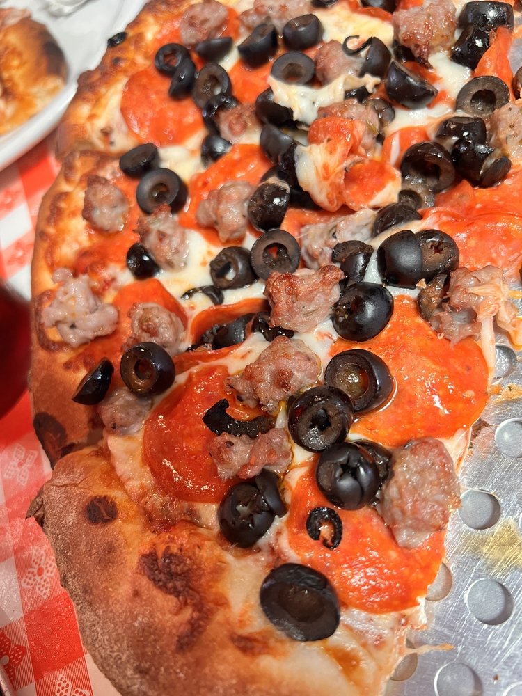 Gianni's Pizza Gianni's Pizza