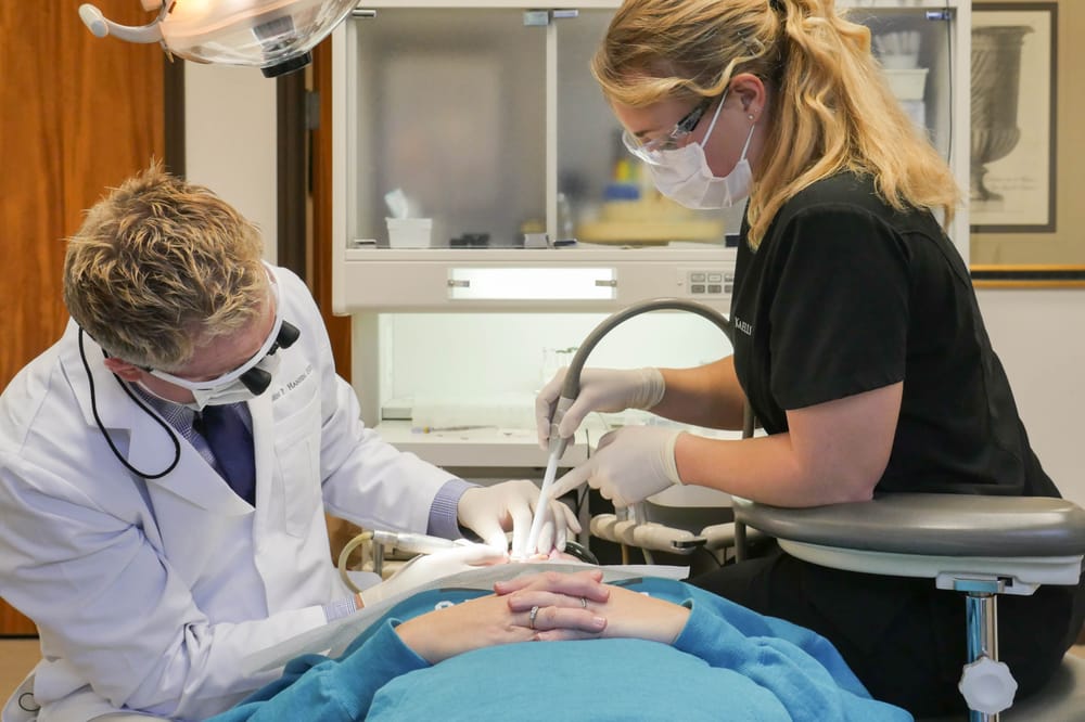image of business J Hansen, DDS